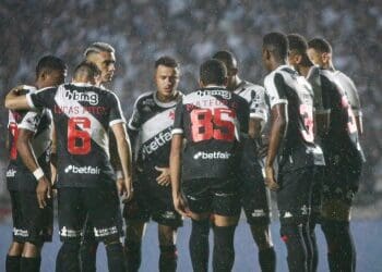 VASCO E ATLÉTICO-MG TERMINAM EMPATADOS EM SÃO JANUÁRIO, COM ADEUS À COPA DO BRASIL: 1 A 1