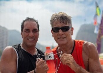 Edmundo conquista vitória sobre Renato Gaúcho no Desafio Gatorade de futevôlei