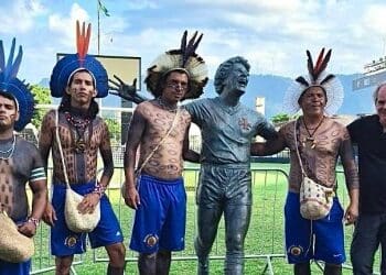 Vasco acolheu líderes indígenas em São Januário.