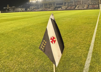 Dívida cresceu em R$ 350 milhões durante a era SAF, mas Vasco registrou superávit nos primeiros 4 meses da recuperação judicial; Pedrinho faz comentários.