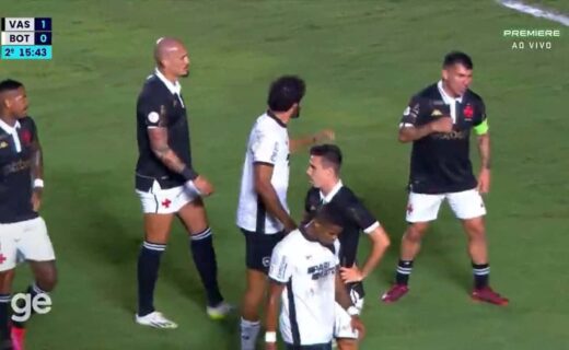 Confusão entre Medel e Diego Costa