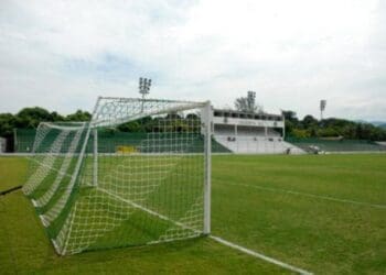 Estádio Elcyr Resende