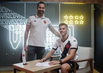 Guilherme Estrella renova com o Vasco até 2026