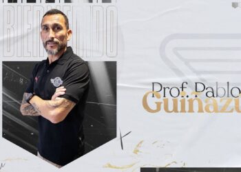 Ex-jogador do Internacional e Vasco, Guiñazu é oficializado como treinador do Libertad-PAR