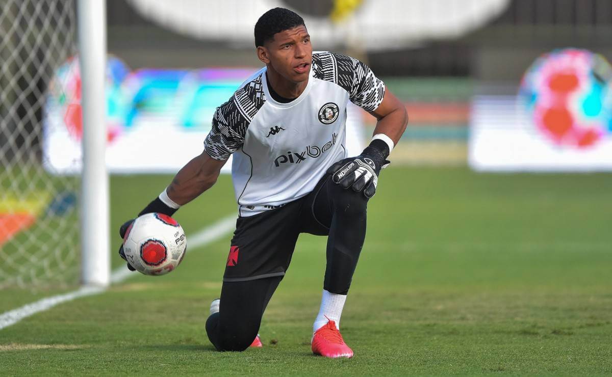 Halls, goleiro do Vasco da Gama