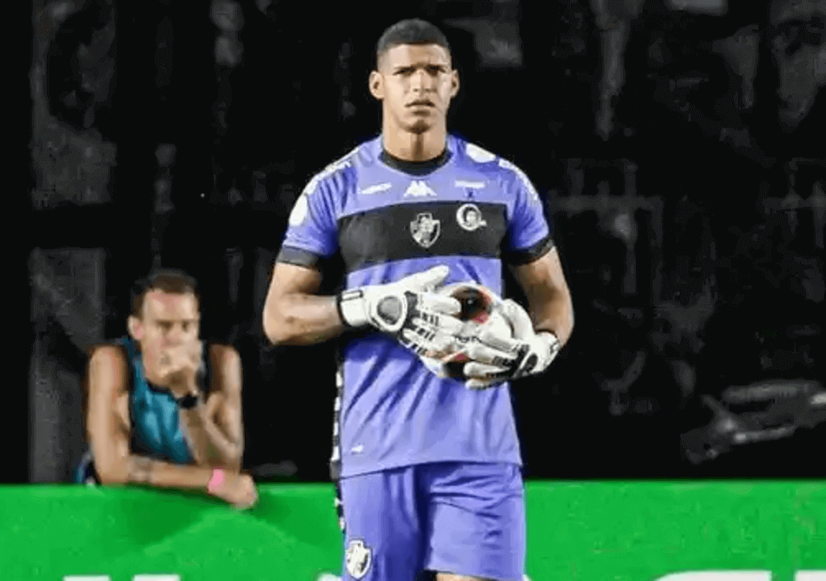 Halls, goleiro do Vasco da Gama