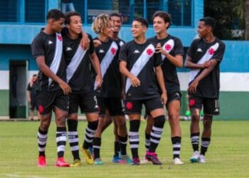 Jogadores do Sub-17 do Vasco da Gama