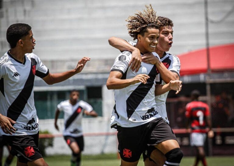 Jogadores do Sub-17 do Vasco da Gama