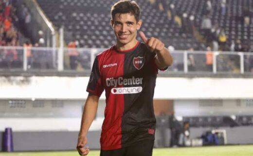 Juan Sfroza com a camisa do Newell's Old Boys