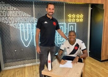 Leandrinho renova com o Vasco até 2027