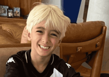 Luca, pequeno vascaíno filho do narrador Gustavo Villani