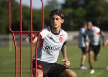 Marlon Gomes durante treino no CT Moacyr Barbosa
