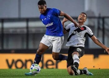 Matheus Jussa em duelo contra Mateus Carvalho