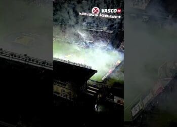 VascoTV divulga gravação do espetáculo de fogos e luzes durante Vasco x Santos; confira!