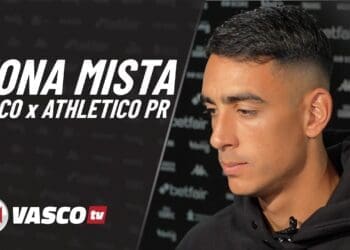 Puma Rodríguez fala na zona mista após vitória do Vasco sobre o Athletico-PR na Copa do Brasil