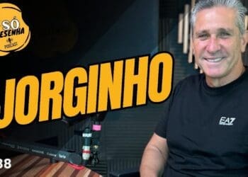 Campeão como atleta e treinador pelo Vasco, Jorginho esteve no Só Resenha Podcast; confira como foi a conversa.