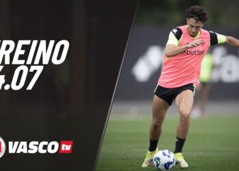 VascoTV exibe clipes do treino realizado na quinta-feira; confira o vídeo.