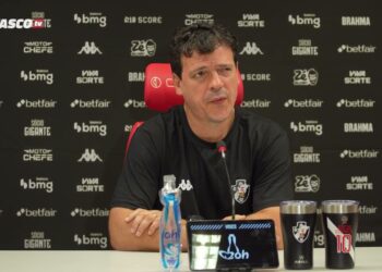 Confira a coletiva de imprensa de Fernando Diniz após Internacional 1 x 1 Vasco.