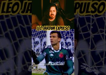 Confira a dublagem do momento da expulsão de Léo Jardim diante do Internacional.