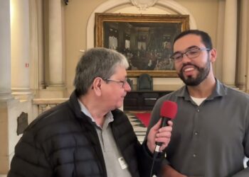 Vereador comenta sobre o progresso da reforma de São Januário; assista ao vídeo