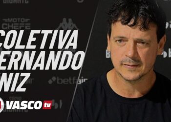 VascoTV divulga a coletiva de imprensa de Fernando Diniz após Santos 0 x 6 Vasco