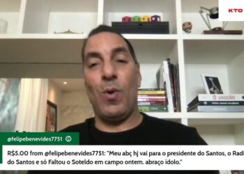 Edmundo comenta sobre a vitória expressiva do Vasco contra o Santos; assista ao vídeo.