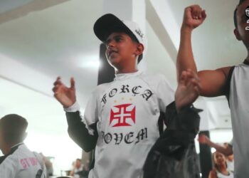 Assista ao documentário sobre a volta da Força Jovem ao estádio