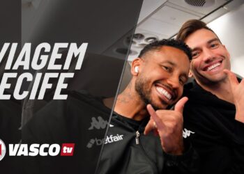 VascoTV mostra a viagem do elenco do Vasco para Recife.