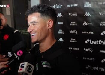 Assista às entrevistas de Coutinho, Sforza e Puma na zona mista após o empate de Urubu 1 x 1 com o Vasco.