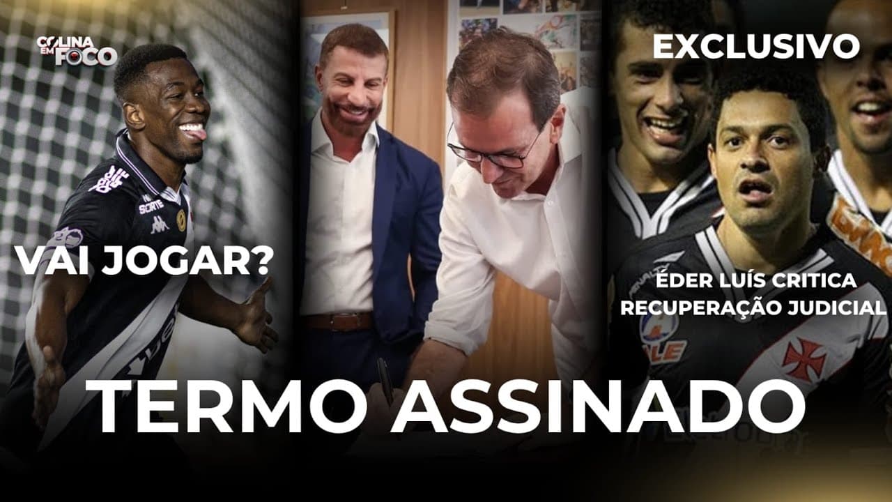 Jogador vascaíno sorrindo durante treino.