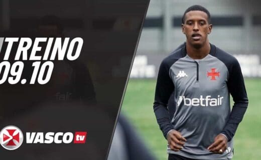 Treinamento do Vasco em campo aberto.