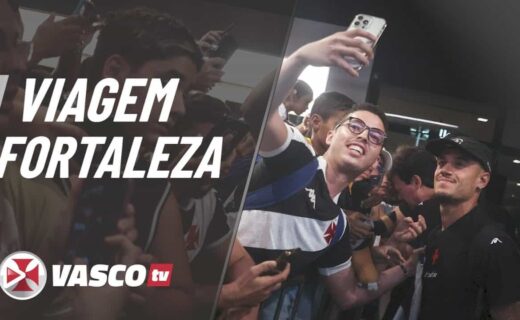 Viagem de torcedor do Vasco em aeroporto.