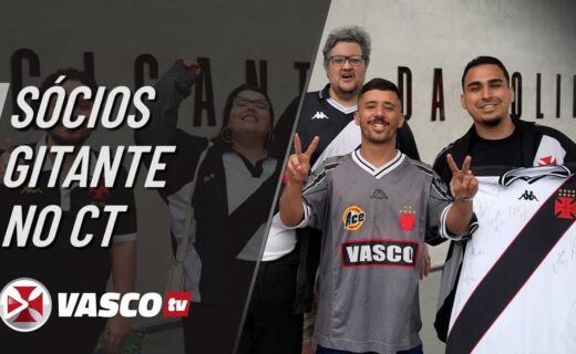 Sócios gigantes comemorando no CT Vasco.