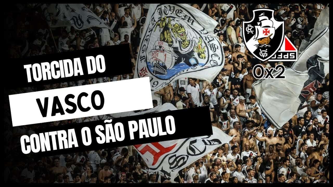 Torcida do Vasco comemorando partida de futebol.