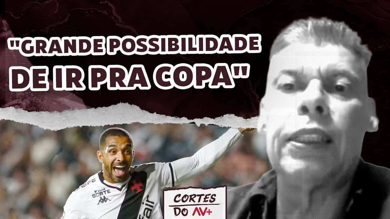 Jogador do Vasco comemorando gol em campo.