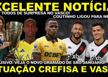 Goleiro com taça de campeonato, torcida ao fundo.