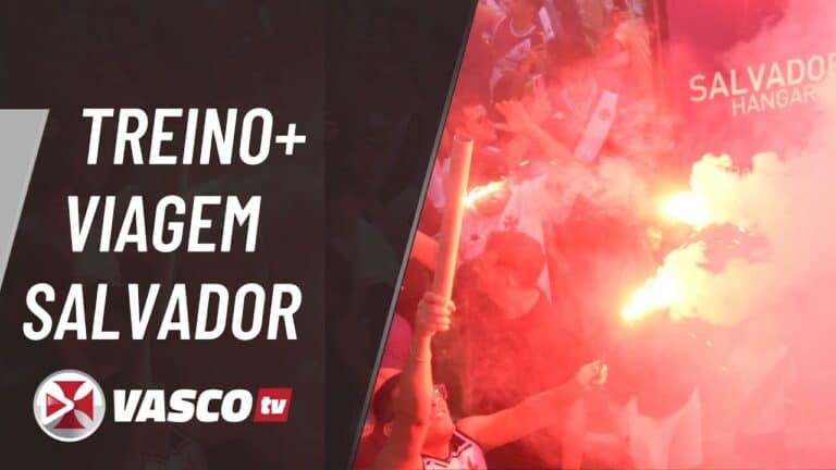 Festa de torcedores do Vasco com fogos de artifício.