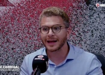 Assista ao vídeo 8 da VascoTV, onde o vice-presidente jurídico Felipe Carregal responde às perguntas dos torcedores sobre a reestruturação do clube.