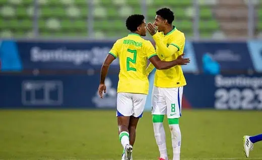 Miranda em ação pela Seleção Brasileira nos jogos Pan-Americanos