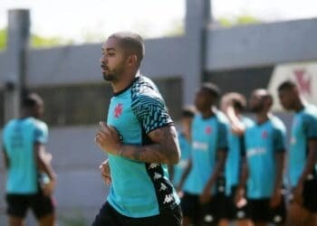 Paulo Henrique em treino do Vasco