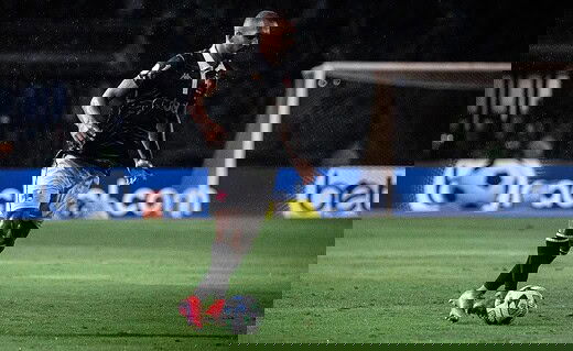 Paulo Henrique em ação pelo Vasco contra o São Paulo