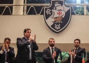 Pedrinho foi empossado presidente do Vasco