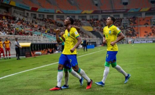 Rayan marcou golaço na estreia do Brasil na Copa do Mundo Sub-17