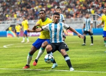 Rayan em campo pelo Brasil contra a Argentina