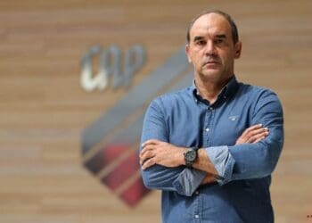 Ricardo Gomes em sua apresentação no Athletico-PR