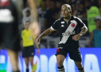 Rodrigo, volante do Vasco