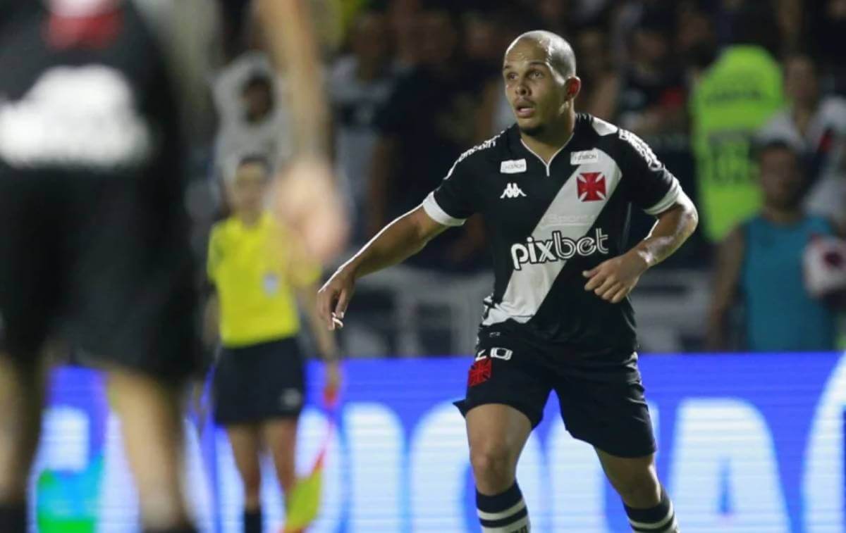 Rodrigo, volante do Vasco