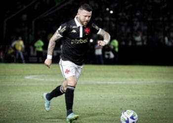 Rossi em jogo contra o América-MG