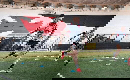 Rossi em treino do Vasco em São Januário