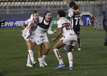 São Paulo derrota Vasco e conquista vaga nas oitavas da Copa do Brasil feminina